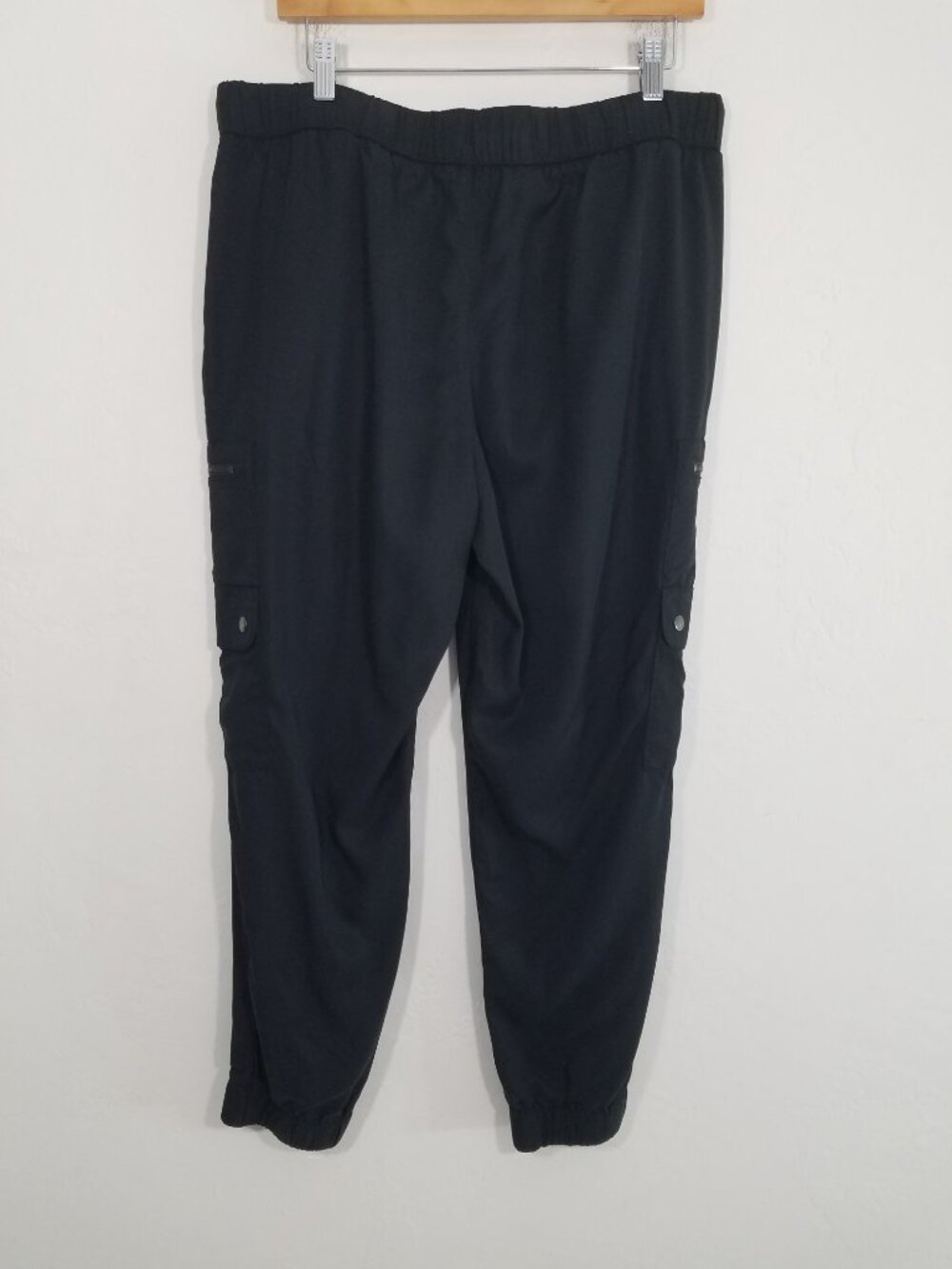 Banana Republic Cargo Pull-On Jogger Pants Black Size L - Picture 3 of 6